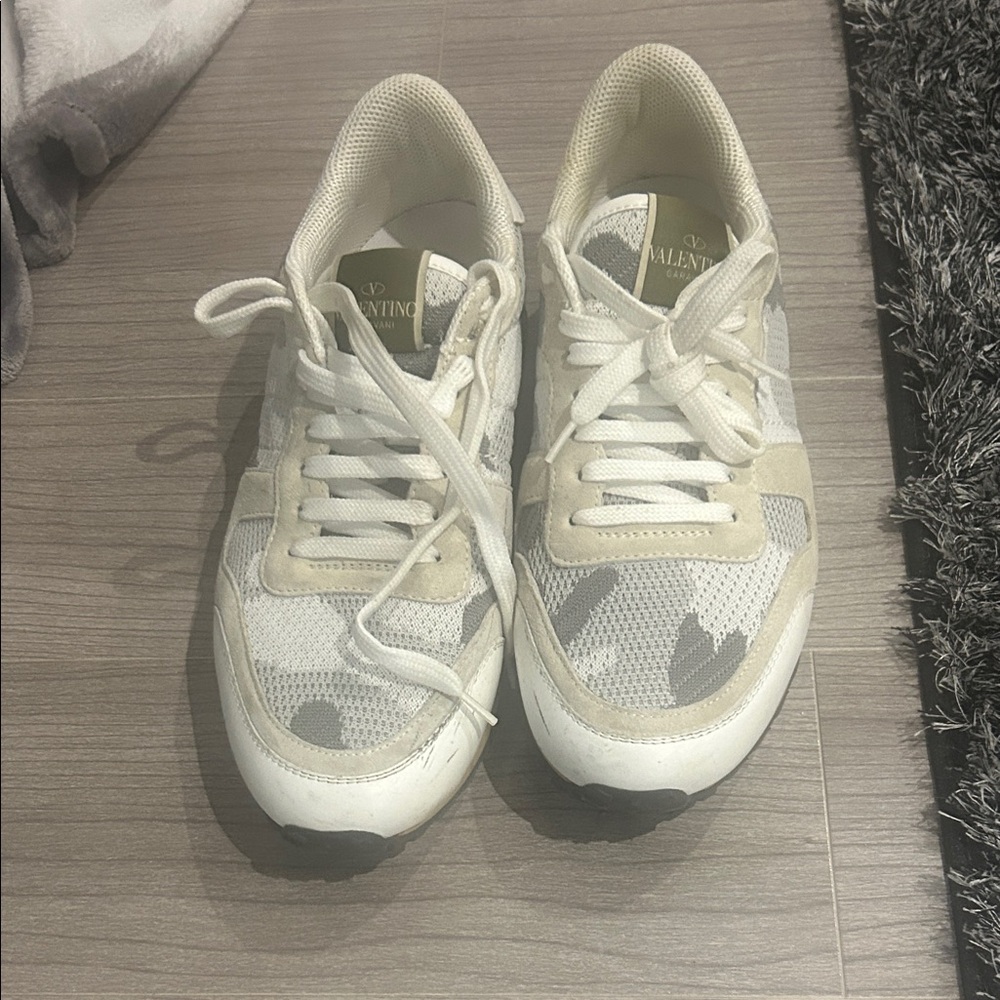 Valentino Women's White and Tan Sneakers